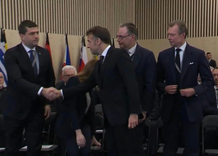 Radu Miruță, emoționat la comemorarea victimelor din Crans Montana Radu Miruță, emoționat la comemorarea victimelor din Crans Montana