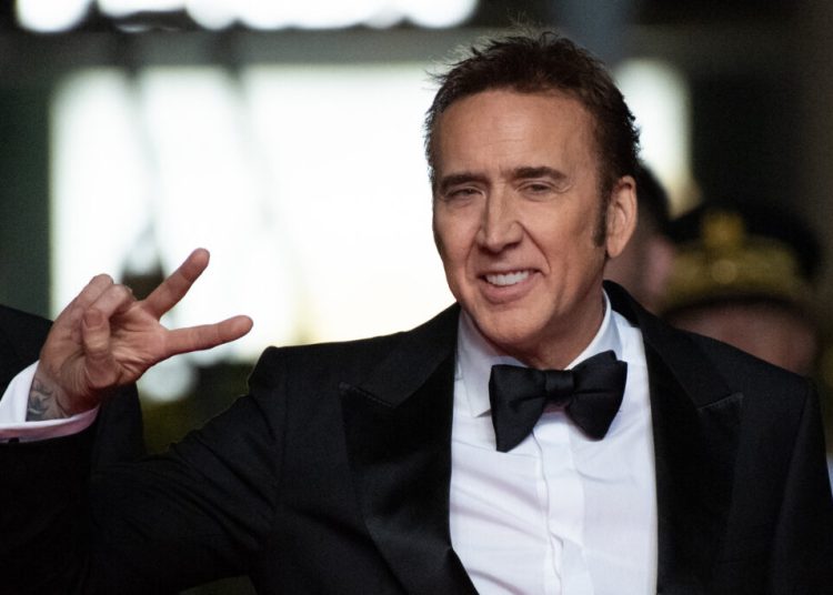 Superman: Comic furat de Nicolas Cage vândut cu 15 milioane de dolari! Superman: Comic furat de Nicolas Cage vândut cu 15 milioane de dolari!