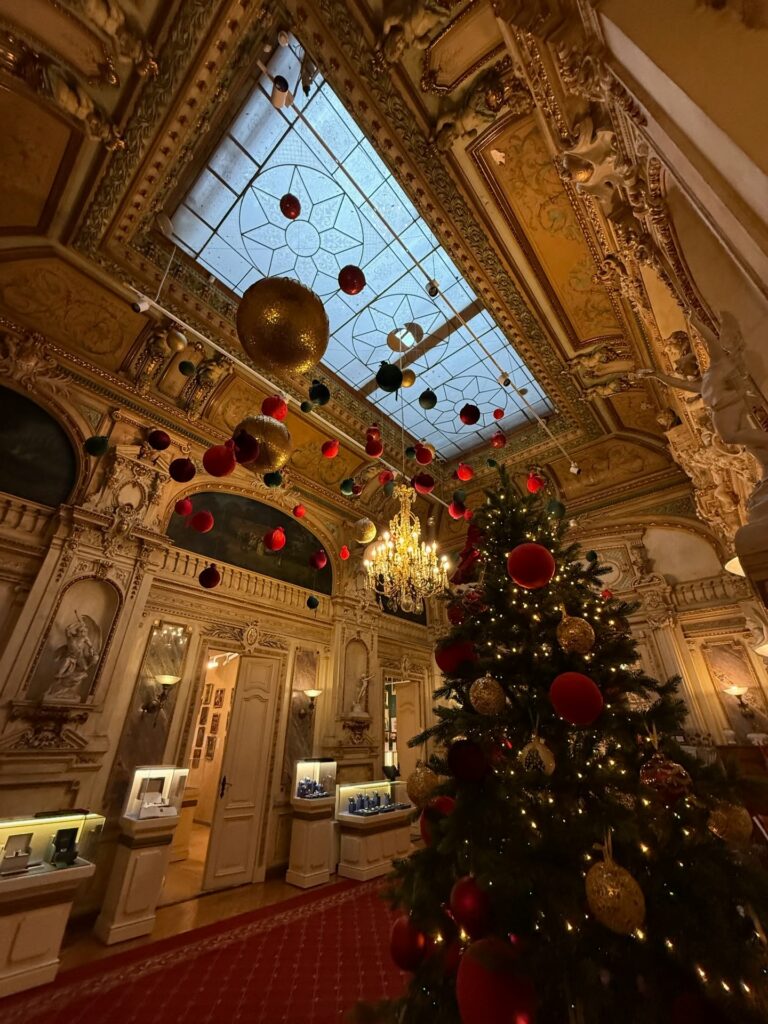 Recorduri în 2025: Cele mai vândute opere pe piața de artă românească! Recorduri în 2025: Cele mai vândute opere pe piața de artă românească!