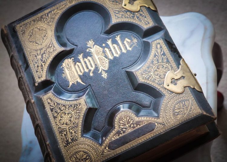 „Biblia bate recorduri în UK: Rebeliunea crede în credință!” „Biblia bate recorduri în UK: Rebeliunea crede în credință!”