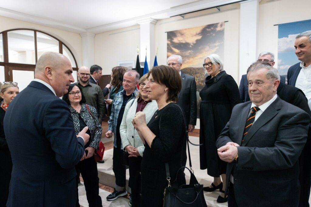 Bolojan: Vizita în Germania, un pas crucial pentru parteneriatele economice! Bolojan: Vizita în Germania, un pas crucial pentru parteneriatele economice!