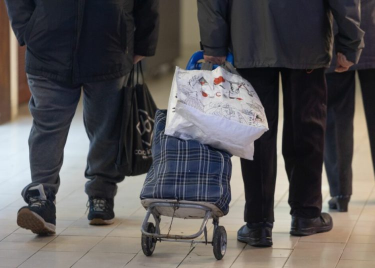 România: Prețuri de Europa Centrală, dar salarii de Est – Ce ne desparte? România: Prețuri de Europa Centrală, dar salarii de Est – Ce ne desparte?