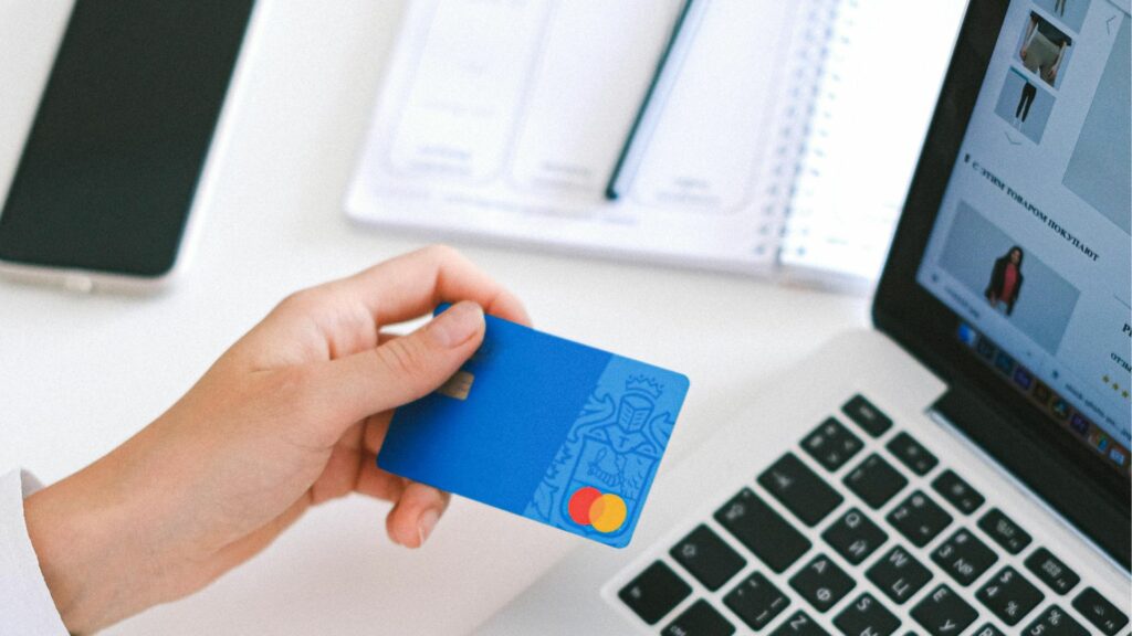 Ghid esențial pentru românii care cumpără online: Recomandările ANPC! Ghid esențial pentru românii care cumpără online: Recomandările ANPC!