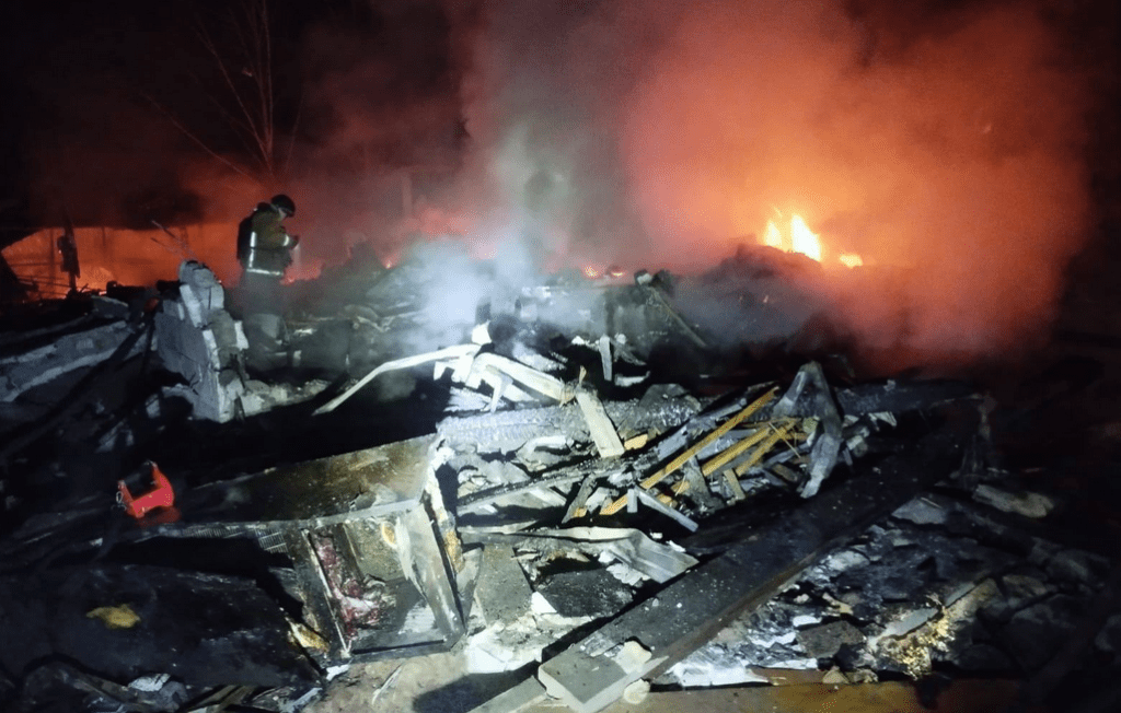 Atac aerian rus devastator: Trei vieți pierdute în Zaporojie Atac aerian rus devastator: Trei vieți pierdute în Zaporojie