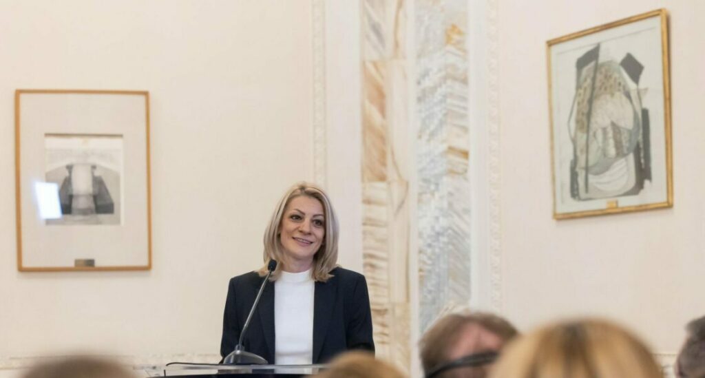 „Proiectul PNL privind prostituția stârnește controverse: ‘Nu legalizați!’ „ „Proiectul PNL privind prostituția stârnește controverse: ‘Nu legalizați!’ „