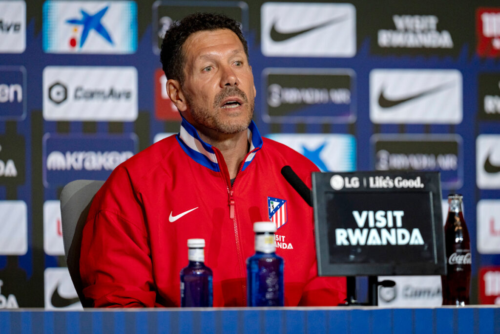 Simeone își cere scuze lui Vinícius și președintelui Real Madrid! Simeone își cere scuze lui Vinícius și președintelui Real Madrid!