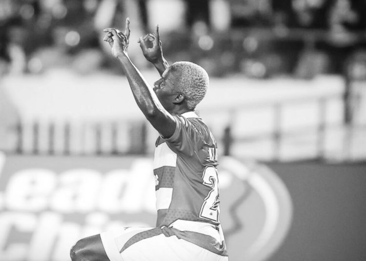 Tragedie la Cupa Africii: Fiul unui star din Burkina Faso a decedat! Tragedie la Cupa Africii: Fiul unui star din Burkina Faso a decedat!