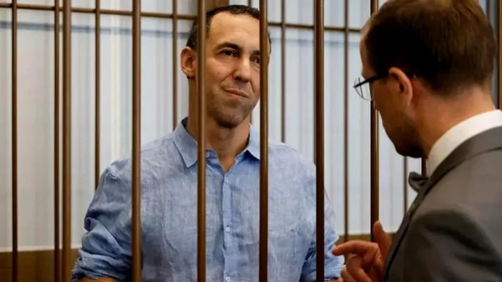 Rusia și Franța: Schimb de deținuți, Laurent Vinatier eliberat! Rusia și Franța: Schimb de deținuți, Laurent Vinatier eliberat!