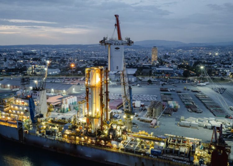 Bulgarian Energy Holding și OMV Petrom: O nouă aventură în Marea Neagră! Bulgarian Energy Holding și OMV Petrom: O nouă aventură în Marea Neagră!