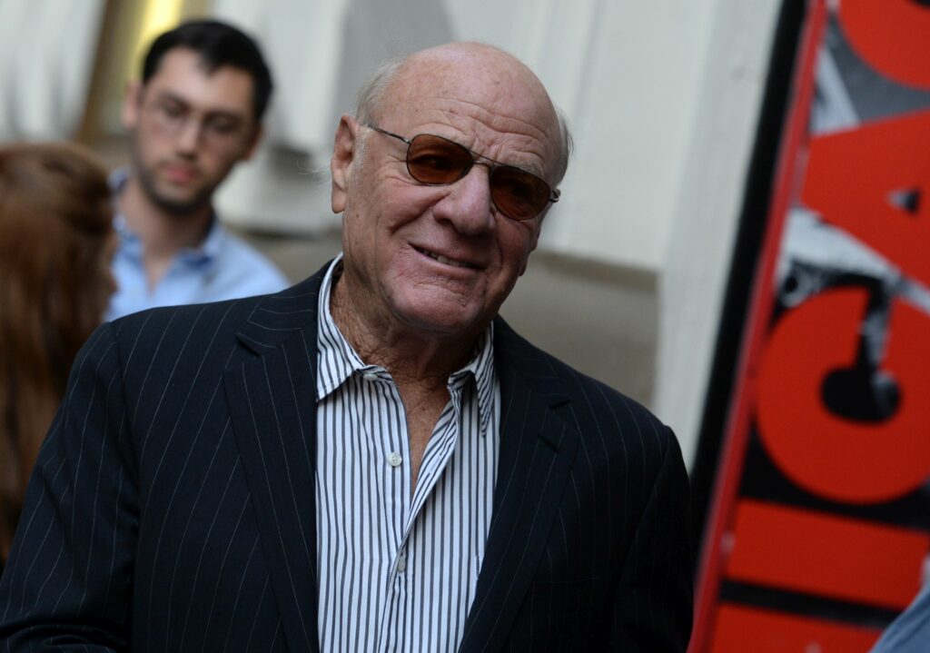 Barry Diller negociază achiziția CNN de la Warner Bros. Discovery! Barry Diller negociază achiziția CNN de la Warner Bros. Discovery!