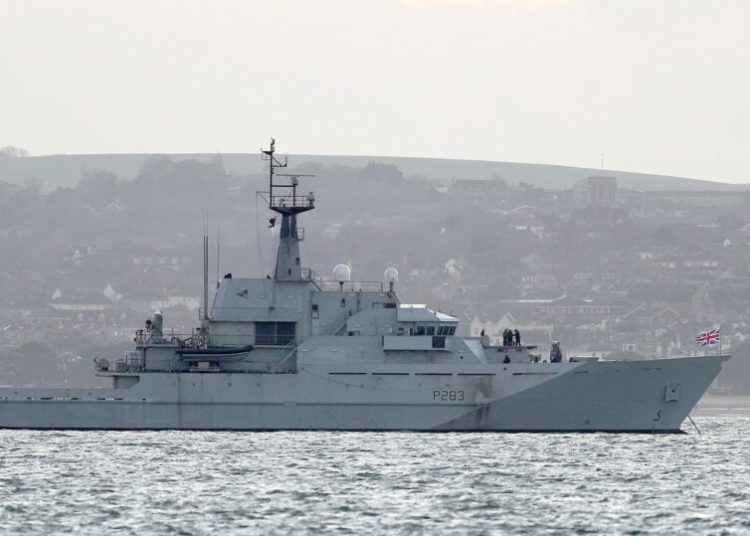 Vasele britanice monitorizează activitatea flotei rusești în Canalul Mânecii Vasele britanice monitorizează activitatea flotei rusești în Canalul Mânecii