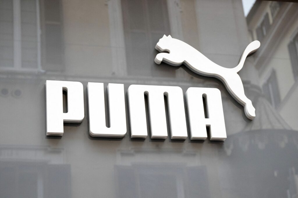 Familia Pinault își vinde participația de 1,5 miliarde de euro în Puma unei firme chineze! Familia Pinault își vinde participația de 1,5 miliarde de euro în Puma unei firme chineze!
