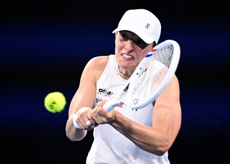 Iga Swiatek avansează în turul doi la Australian Open după un meci intens! Iga Swiatek avansează în turul doi la Australian Open după un meci intens!