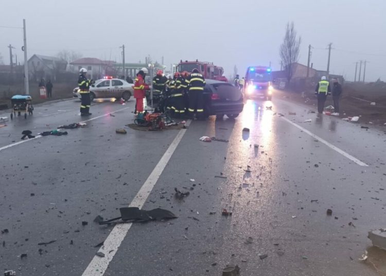 Tragedie pe E85 în Neamț: un mort și cinci răniți în accident! Tragedie pe E85 în Neamț: un mort și cinci răniți în accident!