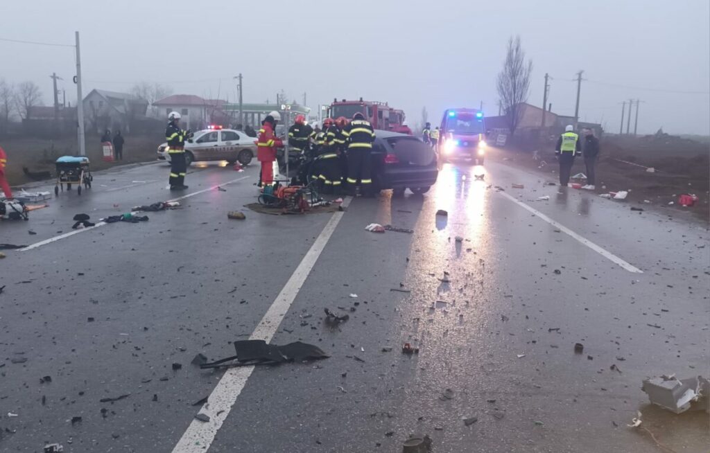 Tragedie pe E85 în Neamț: un mort și cinci răniți în accident! Tragedie pe E85 în Neamț: un mort și cinci răniți în accident!