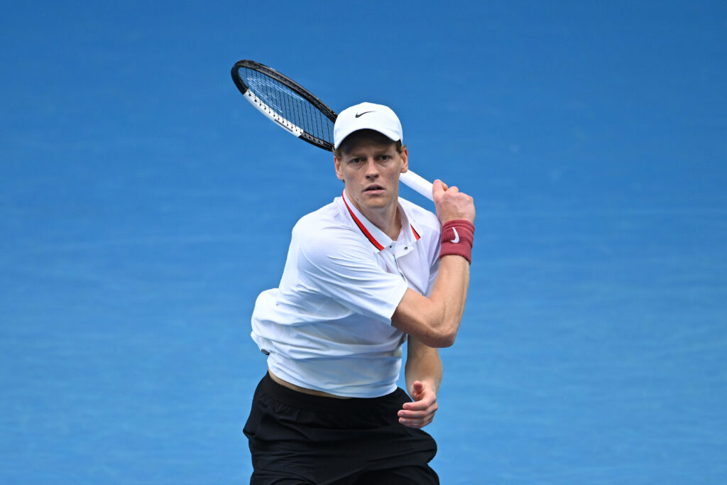 Jannik Sinner, pe drumul spre victorie: Avansează la Australian Open! Jannik Sinner, pe drumul spre victorie: Avansează la Australian Open!