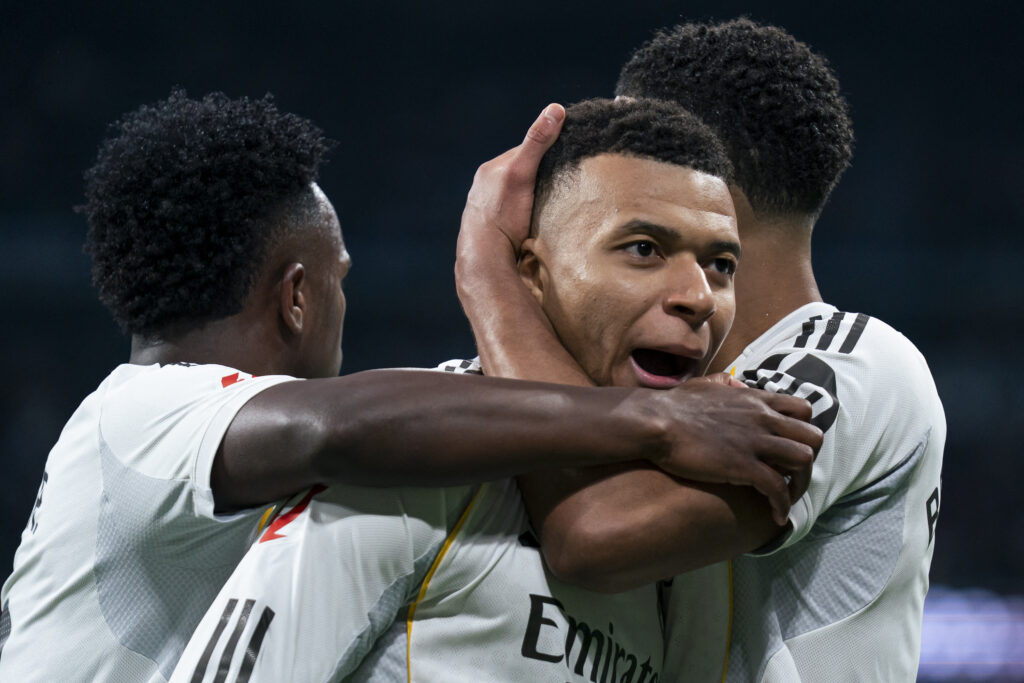 Mbappé: „Nu e adevărat că Xabi Alonso a eșuat la Real Madrid!” Mbappé: „Nu e adevărat că Xabi Alonso a eșuat la Real Madrid!”