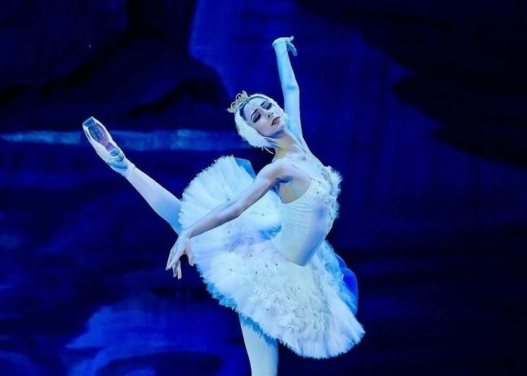 Ganna Muromtseva debutează la București în „Lacul lebedelor” pe 2 februarie! Ganna Muromtseva debutează la București în „Lacul lebedelor” pe 2 februarie!