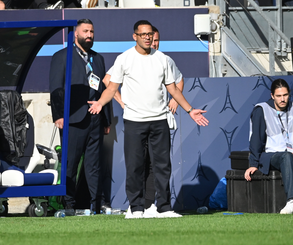 Liam Rosenior părăsește Strasbourg pentru a prelua Chelsea! Liam Rosenior părăsește Strasbourg pentru a prelua Chelsea!