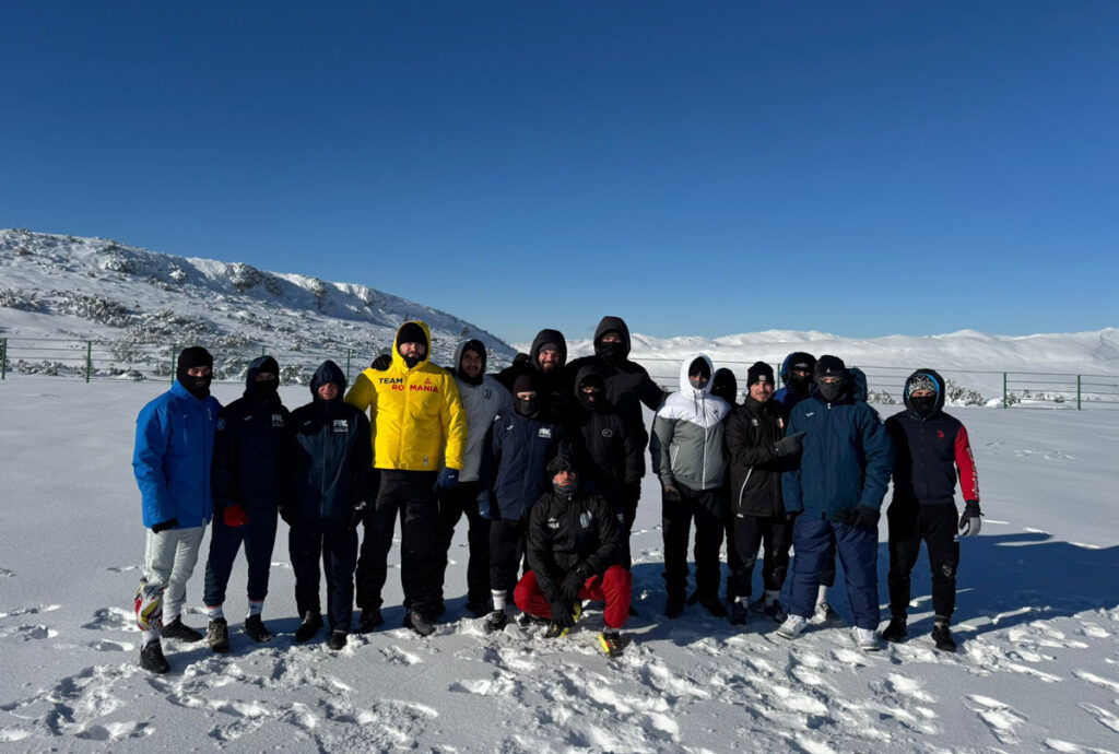 Luptătorii români de greco-romane, antrenamente epice în zăpadă! Luptătorii români de greco-romane, antrenamente epice în zăpadă!