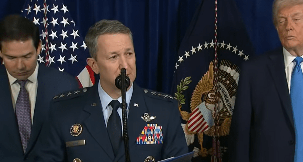 Generalul Dan Caine dezvăluie: atacul SUA asupra Venezuelei, planificat din timp! Generalul Dan Caine dezvăluie: atacul SUA asupra Venezuelei, planificat din timp!