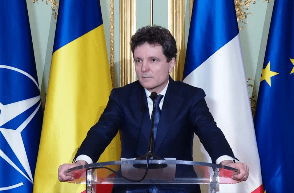 Nicușor Dan: Șefii serviciilor ar trebui să fie neafiliați politic! Nicușor Dan: Șefii serviciilor ar trebui să fie neafiliați politic!