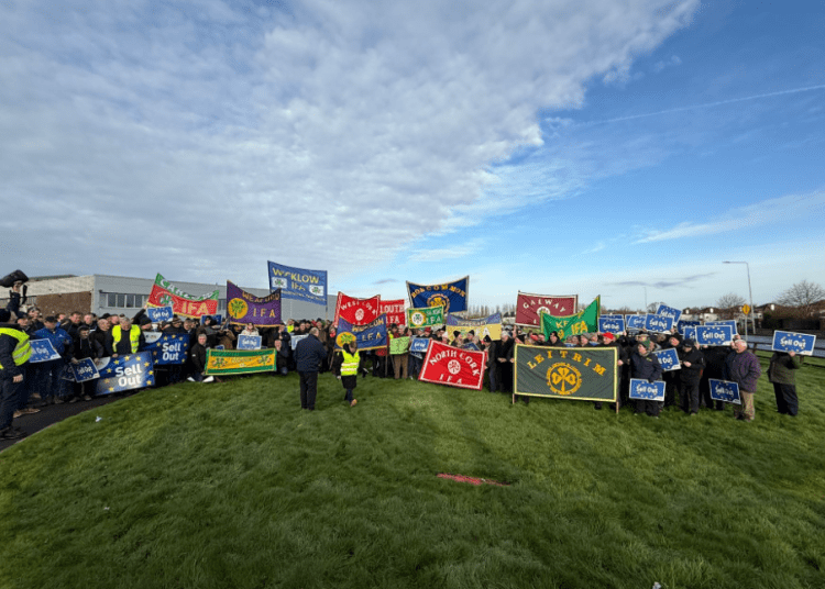 Proteste masive în Irlanda: Fermierii contestă acordul UE-Mercosur! Proteste masive în Irlanda: Fermierii contestă acordul UE-Mercosur!