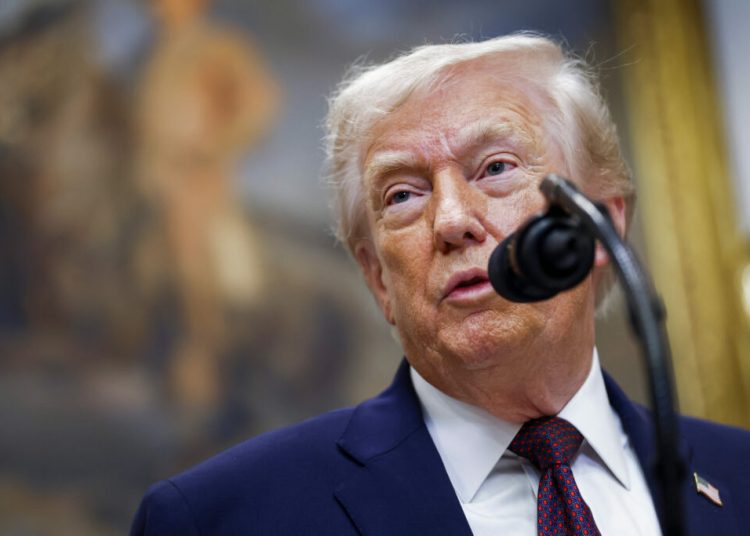 Trump: Administrația „analizează totul” după tragedia din Minneapolis Trump: Administrația „analizează totul” după tragedia din Minneapolis