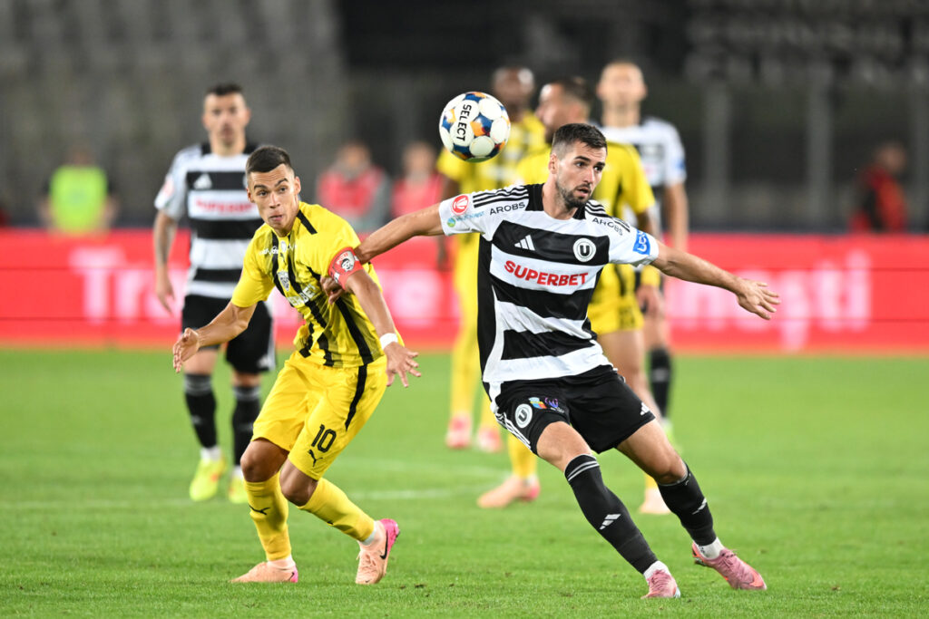 Superliga: Dinamo vs. FC Botoșani, o luptă aprinsă pentru locul 2! Superliga: Dinamo vs. FC Botoșani, o luptă aprinsă pentru locul 2!