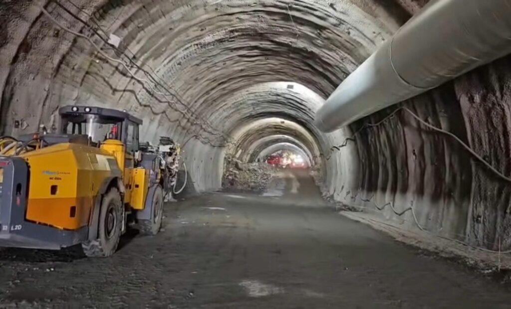 Autostrada Sibiu–Pitești: Lucrările pe Secțiunea 2 avansează rapid! Autostrada Sibiu–Pitești: Lucrările pe Secțiunea 2 avansează rapid!