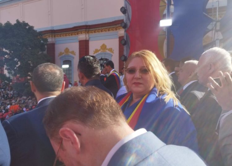 Europarlamentar român, selfie controversat cu Maduro înainte de captura! Europarlamentar român, selfie controversat cu Maduro înainte de captura!