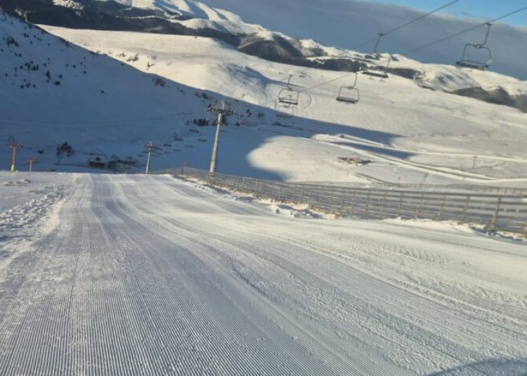 Sinaia: Snow Thrills Await at Cota 2000! Sinaia: Snow Thrills Await at Cota 2000!