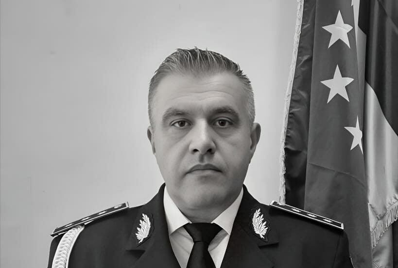 Nicușor Dan onorează memoria șefului IPJ Dolj cu gradul de chestor Nicușor Dan onorează memoria șefului IPJ Dolj cu gradul de chestor