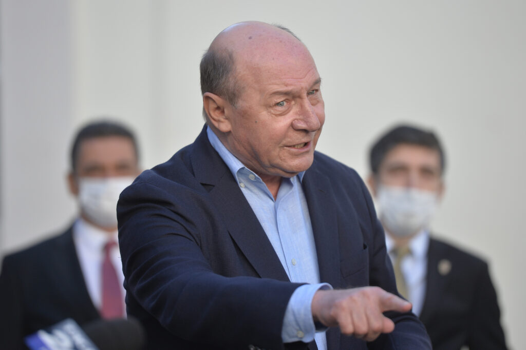 „Băsescu: Politicieni cu 7 clase – O realitate alarmantă în Parlament!” „Băsescu: Politicieni cu 7 clase – O realitate alarmantă în Parlament!”
