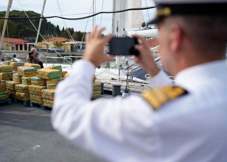 Record istoric: Aproape nouă tone de cocaină confiscate în Portugalia! Record istoric: Aproape nouă tone de cocaină confiscate în Portugalia!