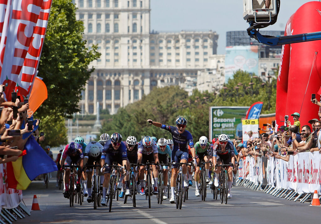 Cele mai tari competiții de ciclism din 2026: Unde să pedalezi! Cele mai tari competiții de ciclism din 2026: Unde să pedalezi!