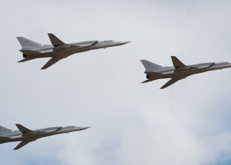 Avioane rusești de vânătoare și bombardiere zboară deasupra Mării Baltice Avioane rusești de vânătoare și bombardiere zboară deasupra Mării Baltice
