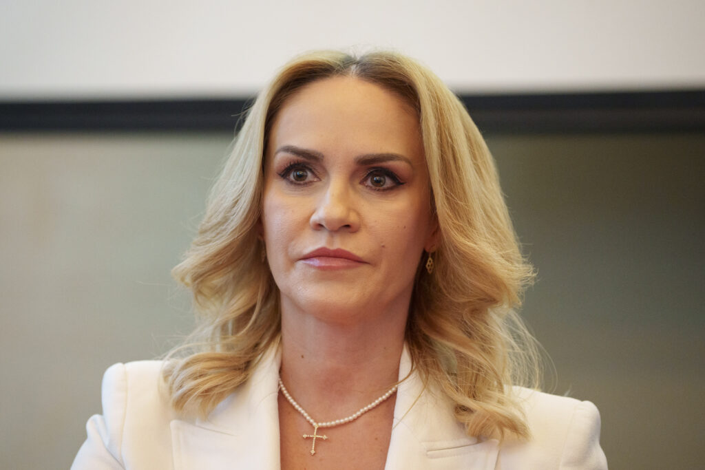 Gabriela Firea: 60 de miliarde de euro pentru viitorul social al României! Gabriela Firea: 60 de miliarde de euro pentru viitorul social al României!
