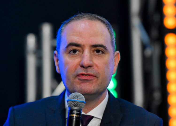 Miliarde de lei pentru firme: Statul își reglează datoriile! Miliarde de lei pentru firme: Statul își reglează datoriile!