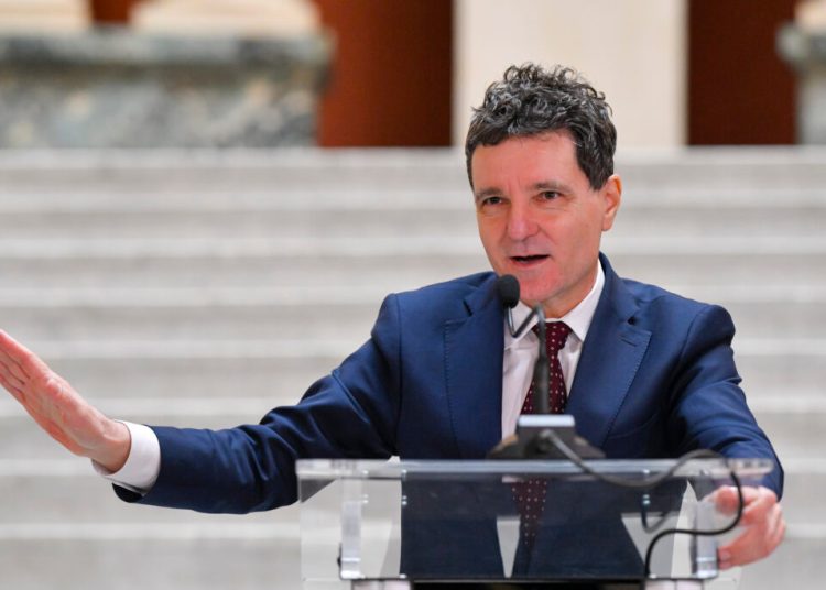 Nicușor Dan: Pensiile magistraților și contestația CCR într-o singură zi! Nicușor Dan: Pensiile magistraților și contestația CCR într-o singură zi!