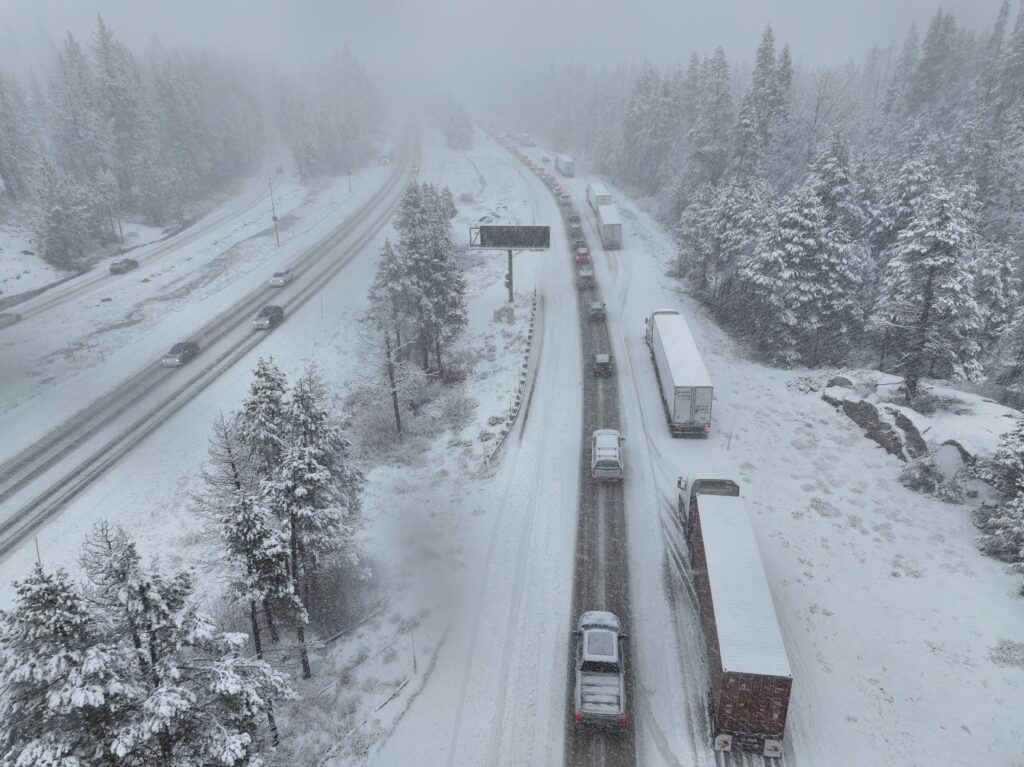 Furtuna de iarnă lovește SUA: aproape 10.000 de zboruri anulate! Furtuna de iarnă lovește SUA: aproape 10.000 de zboruri anulate!