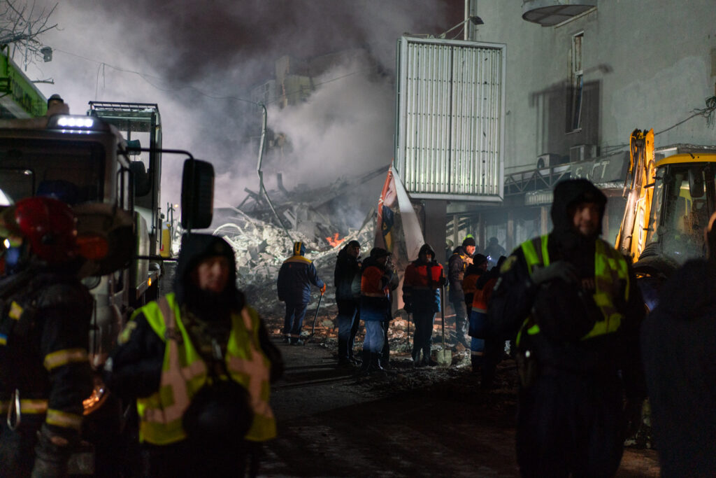 Rusia lansează un atac masiv cu rachete asupra Kievului și Harkovului! Rusia lansează un atac masiv cu rachete asupra Kievului și Harkovului!