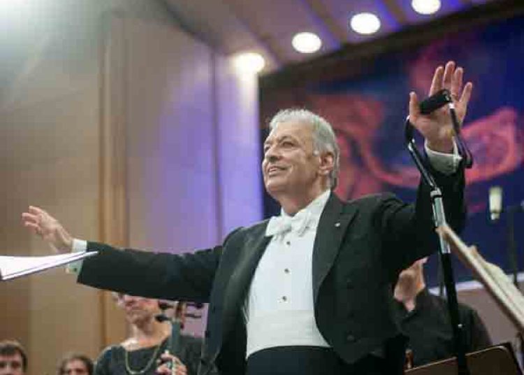Zubin Mehta renunță la concertele din Israel din cauza politicii lui Netanyahu Zubin Mehta renunță la concertele din Israel din cauza politicii lui Netanyahu