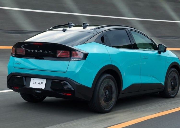 Nissan LEAF: Mașina care a impresionat juriul feminin global! Nissan LEAF: Mașina care a impresionat juriul feminin global!