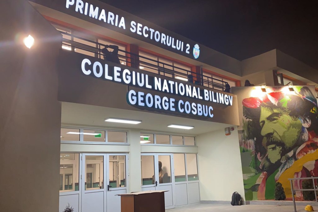 Fiul Marei Bănică, agresat de un profesor la Colegiul Coșbuc: ordin de protecție emis de poliție Fiul Marei Bănică, agresat de un profesor la Colegiul Coșbuc: ordin de protecție emis de poliție
