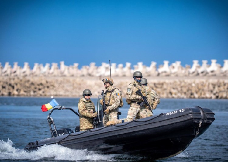 NATO Sea Shield 2026: 2.500 de militari simulează respingerea unui atac rusesc în Marea Neagră NATO Sea Shield 2026: 2.500 de militari simulează respingerea unui atac rusesc în Marea Neagră