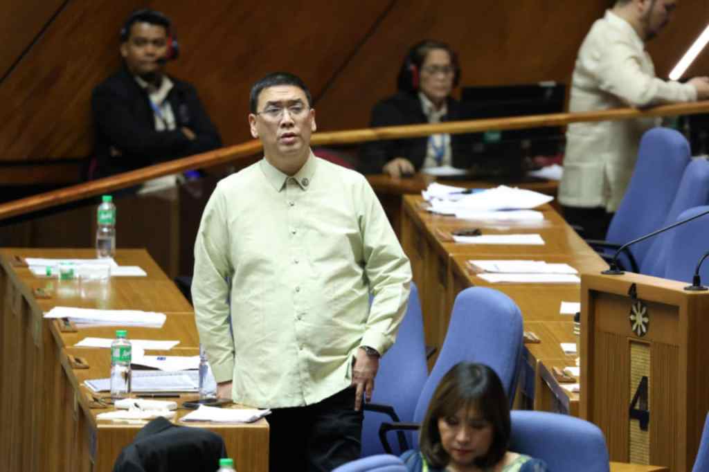 Rep. Lee, Suportado ang Panukala ni Speaker Romualdez na Gawing Permanente ang P20/kilo na Presyo ng Bigas Rep. Lee, Suportado ang Panukala ni Speaker Romualdez na Gawing Permanente ang P20/kilo na Presyo ng Bigas