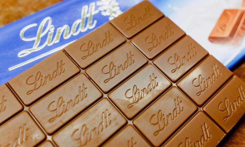 Lindt softens the sales forecasts after “strong” H1 Lindt softens the sales forecasts after “strong” H1