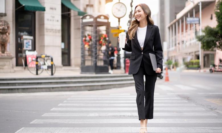 How do millionaires earn their money? How do millionaires earn their money?