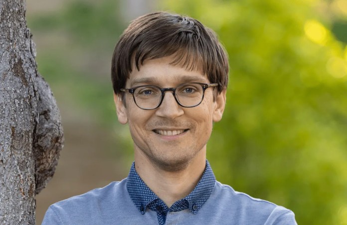 This Stanford computer science professor went to written exams 2 years ago because of AI. He says his students insisted on it This Stanford computer science professor went to written exams 2 years ago because of AI. He says his students insisted on it